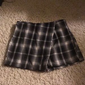 Brandy Melville Skort